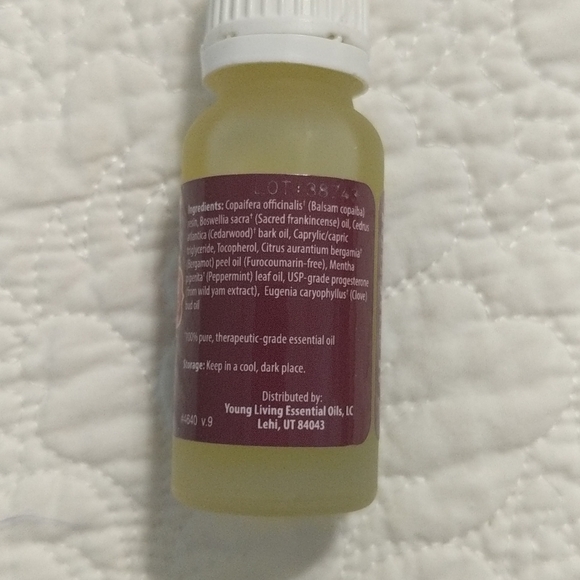 Progessence Essential Oil - Picture 2 of 4